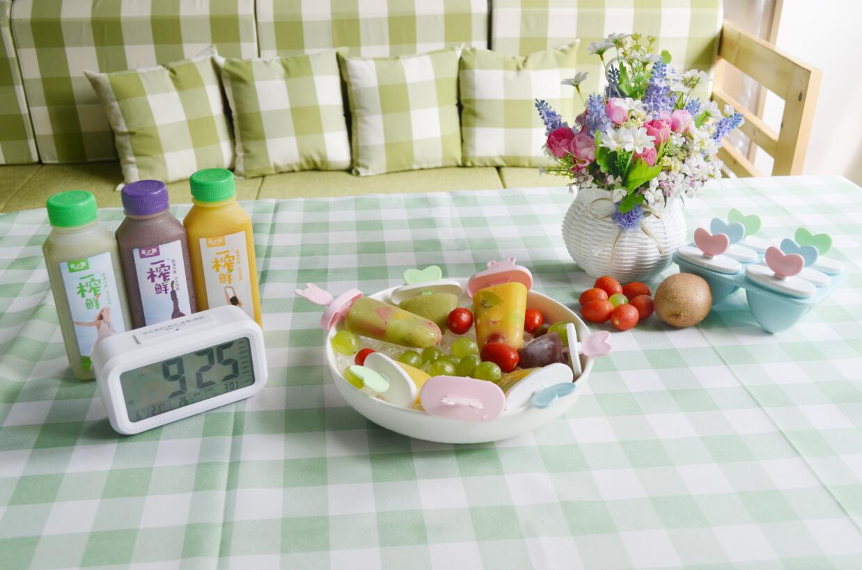 炎炎夏日如何DIY一榨鲜谷物饮料棒冰