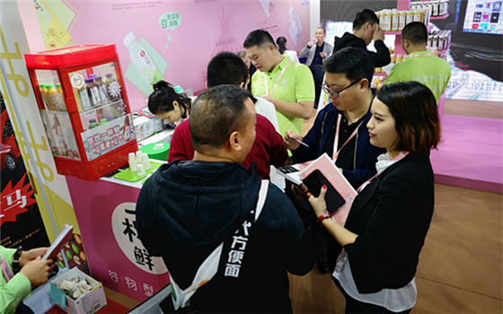 一榨鲜：如何大浪淘沙选得良品