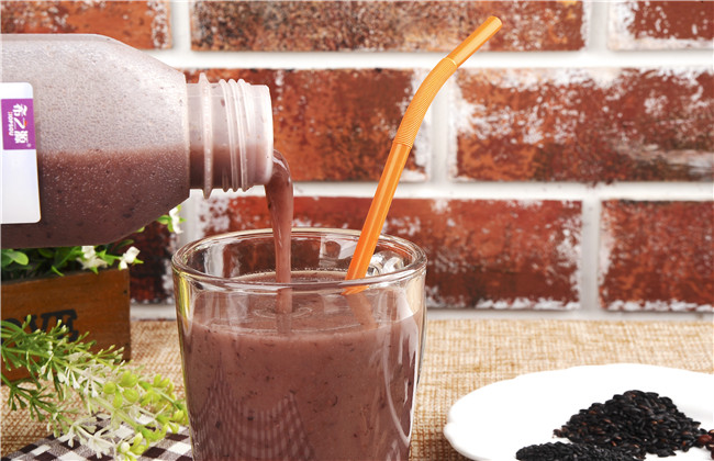 玉米汁＋五谷杂粮汁=熬夜失眠的天然克星